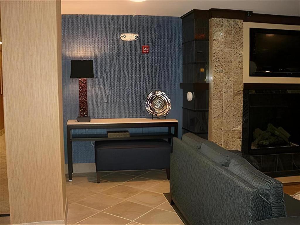 Holiday Inn Express Hotel & Suites Grand Island By Ihg Exterior foto