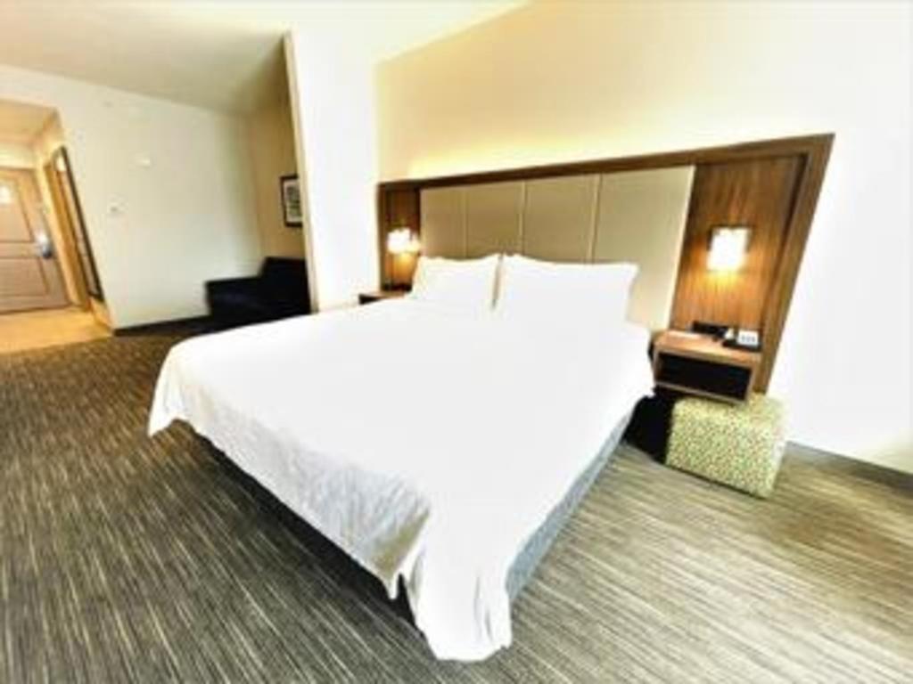 Holiday Inn Express Hotel & Suites Grand Island By Ihg Exterior foto