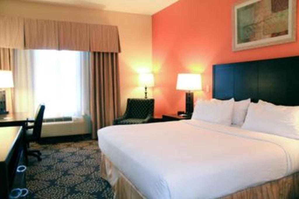 Holiday Inn Express Hotel & Suites Grand Island By Ihg Exterior foto